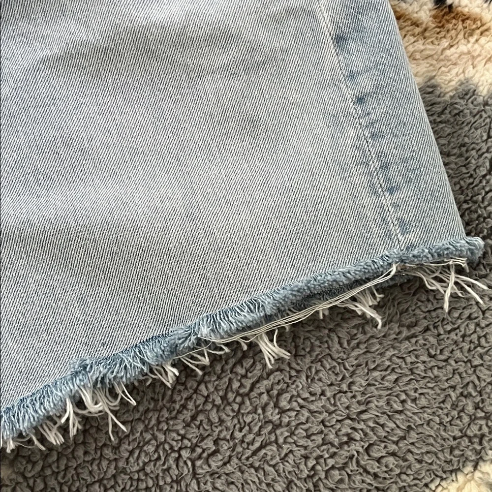 Citizens of Humanity AYLA Light Blue Denim Shorts with Button Waist - Picture 7 of 12
